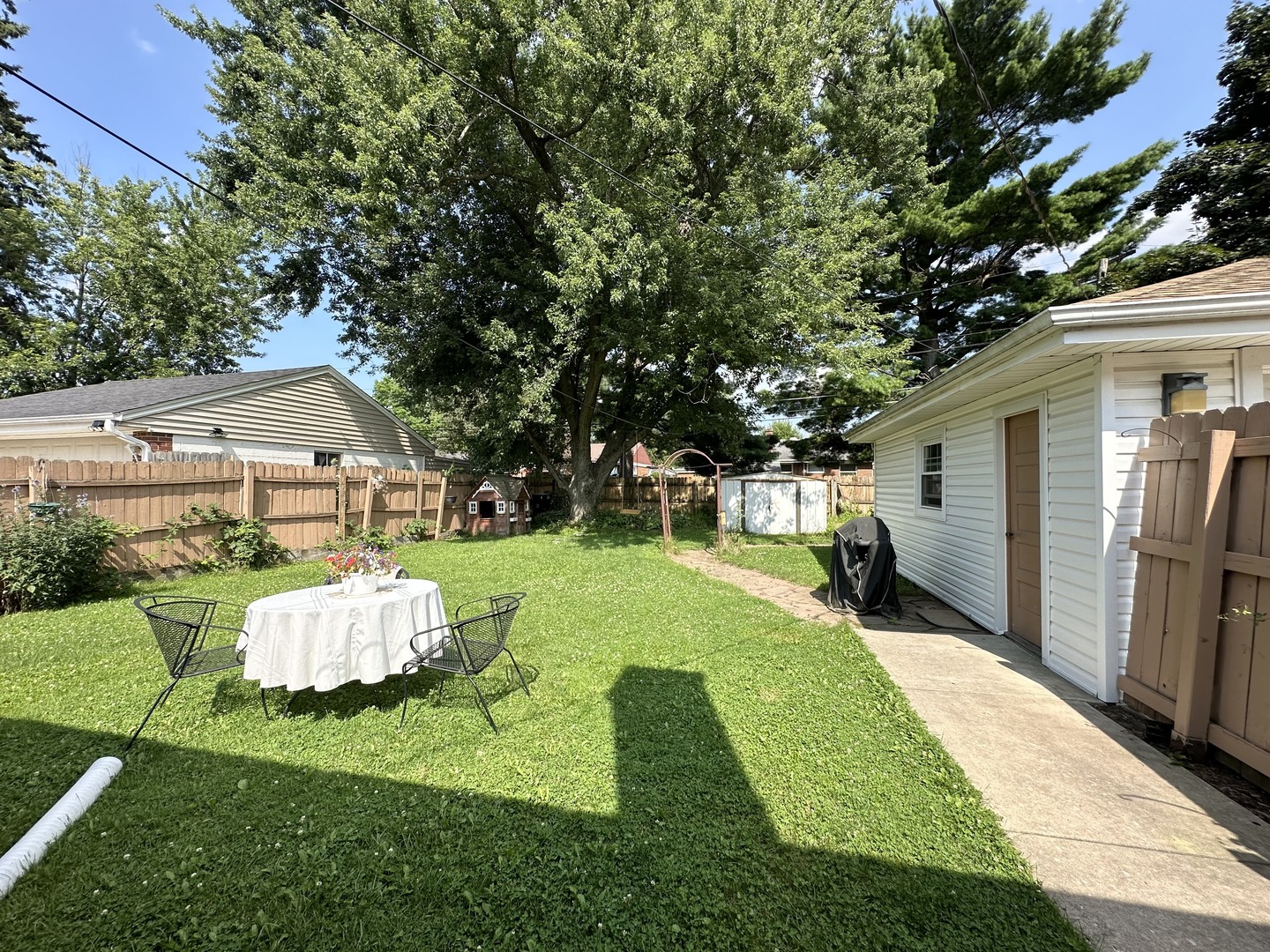 1199 Iroquois Drive