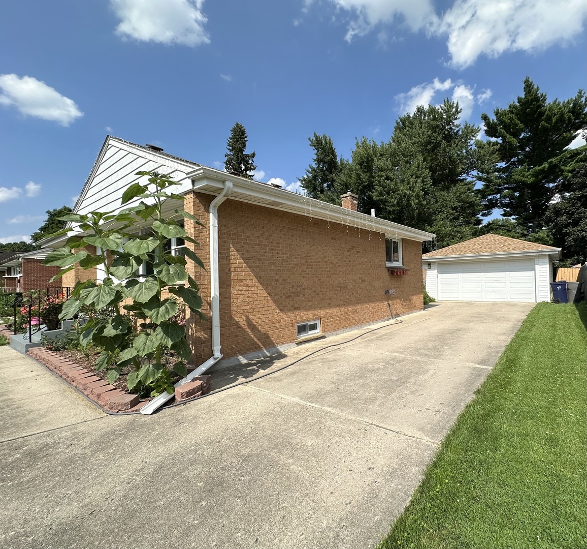 1199 Iroquois Drive