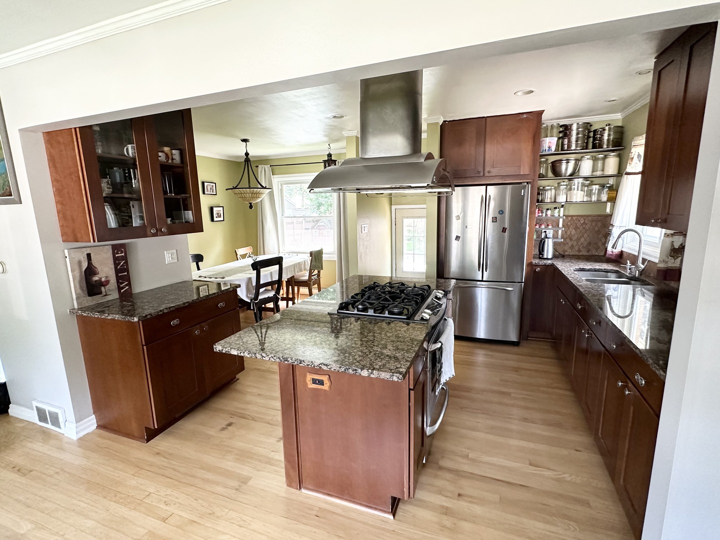 1199 Iroquois Drive