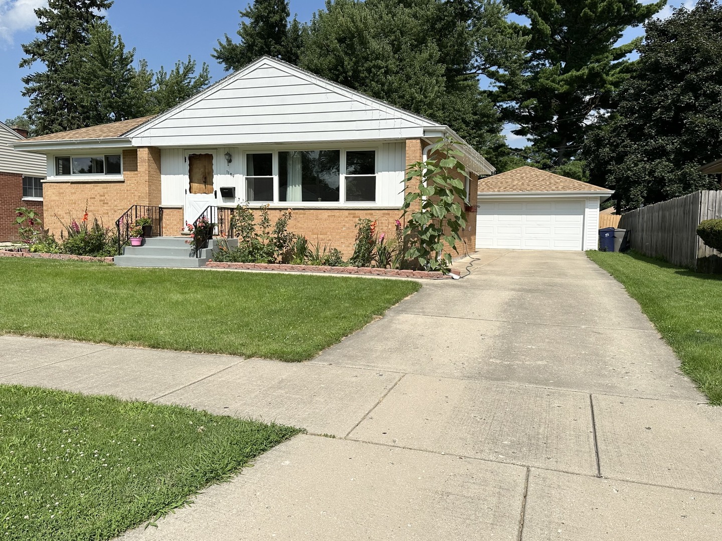 1199 Iroquois Drive