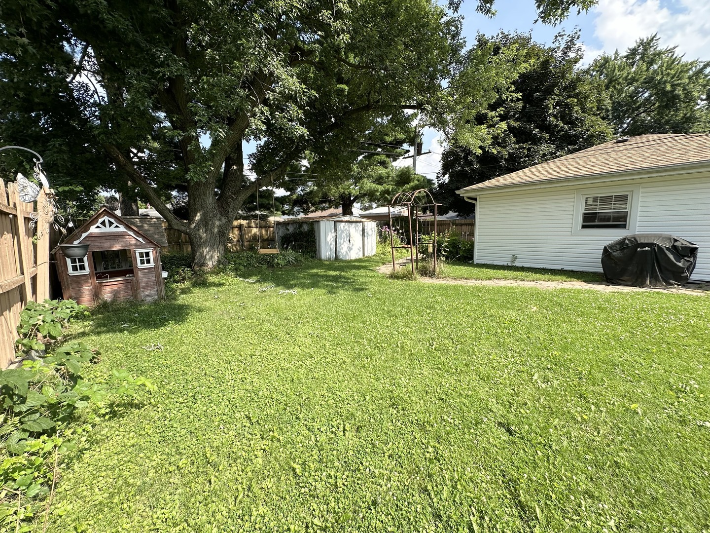 1199 Iroquois Drive