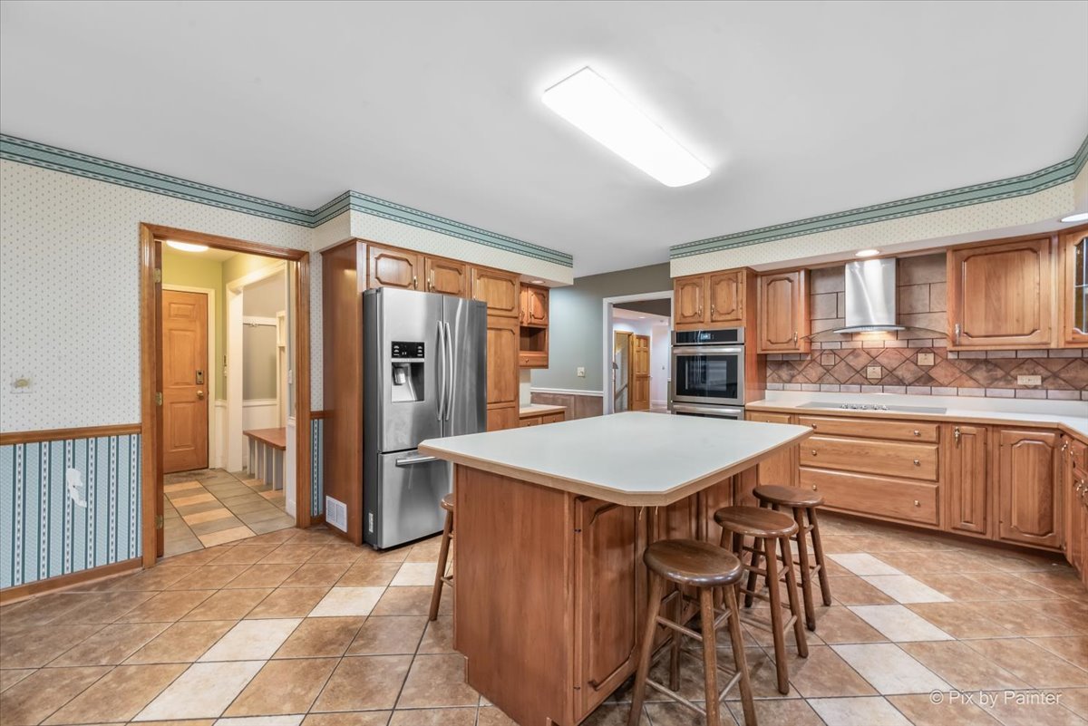 984 W Highland Avenue