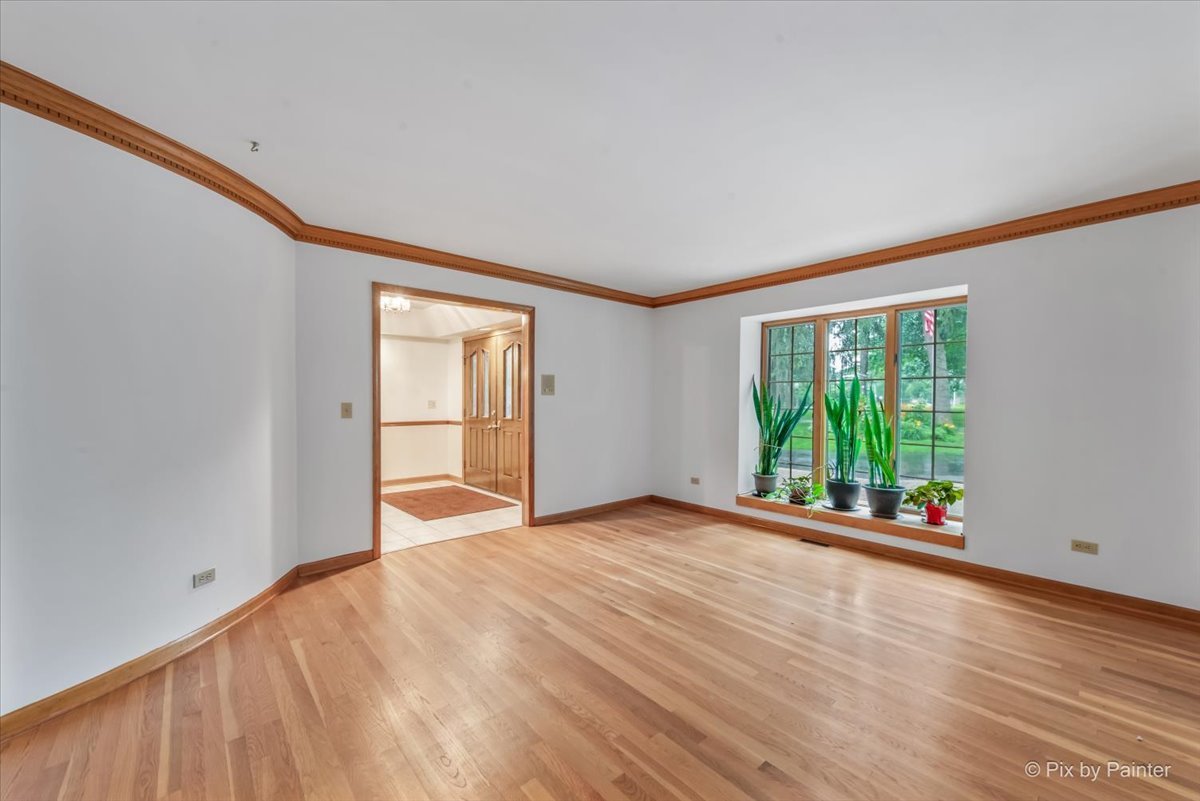 984 W Highland Avenue