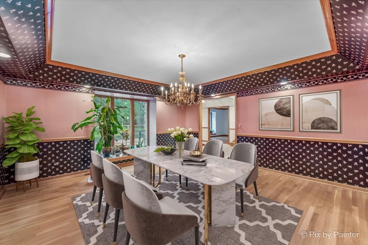 984 W Highland Avenue