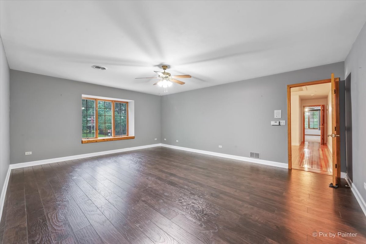 984 W Highland Avenue