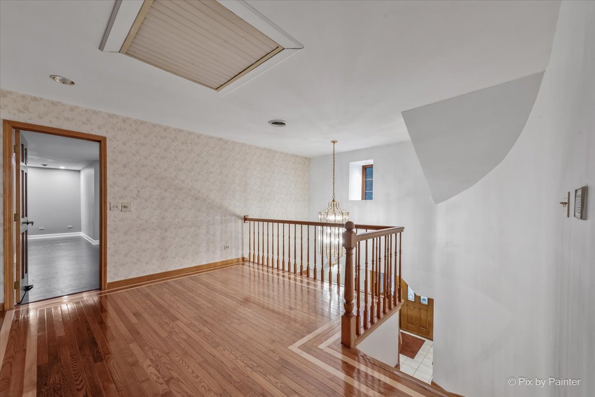 984 W Highland Avenue
