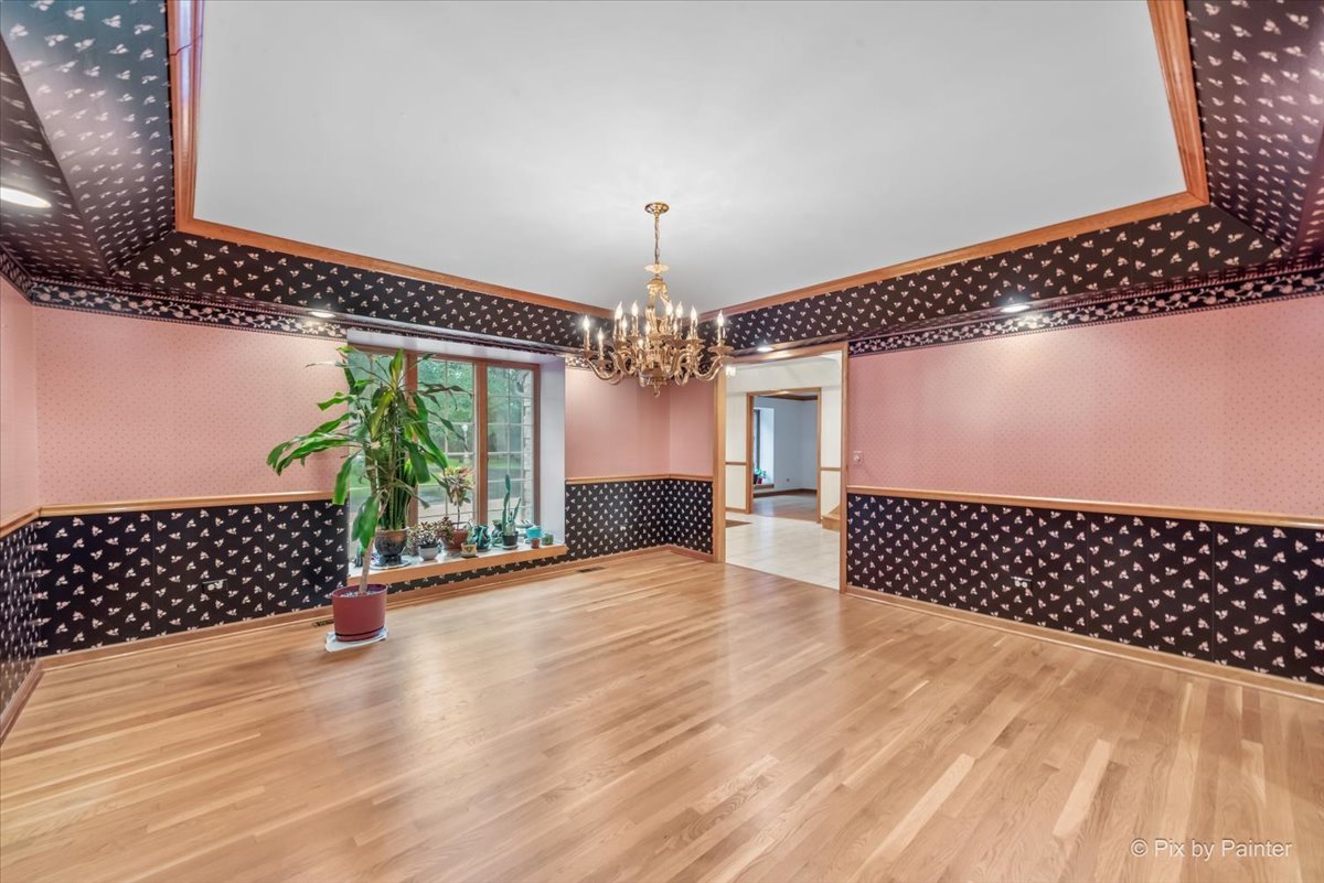 984 W Highland Avenue