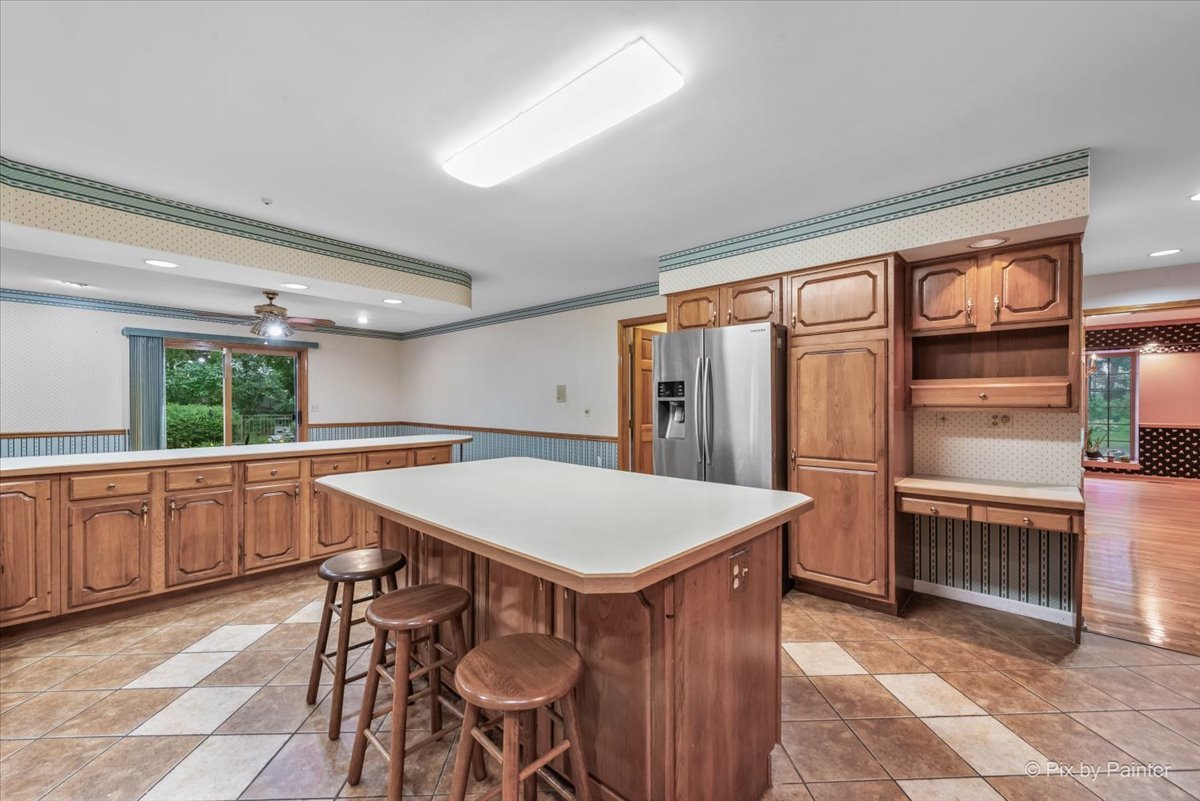 984 W Highland Avenue