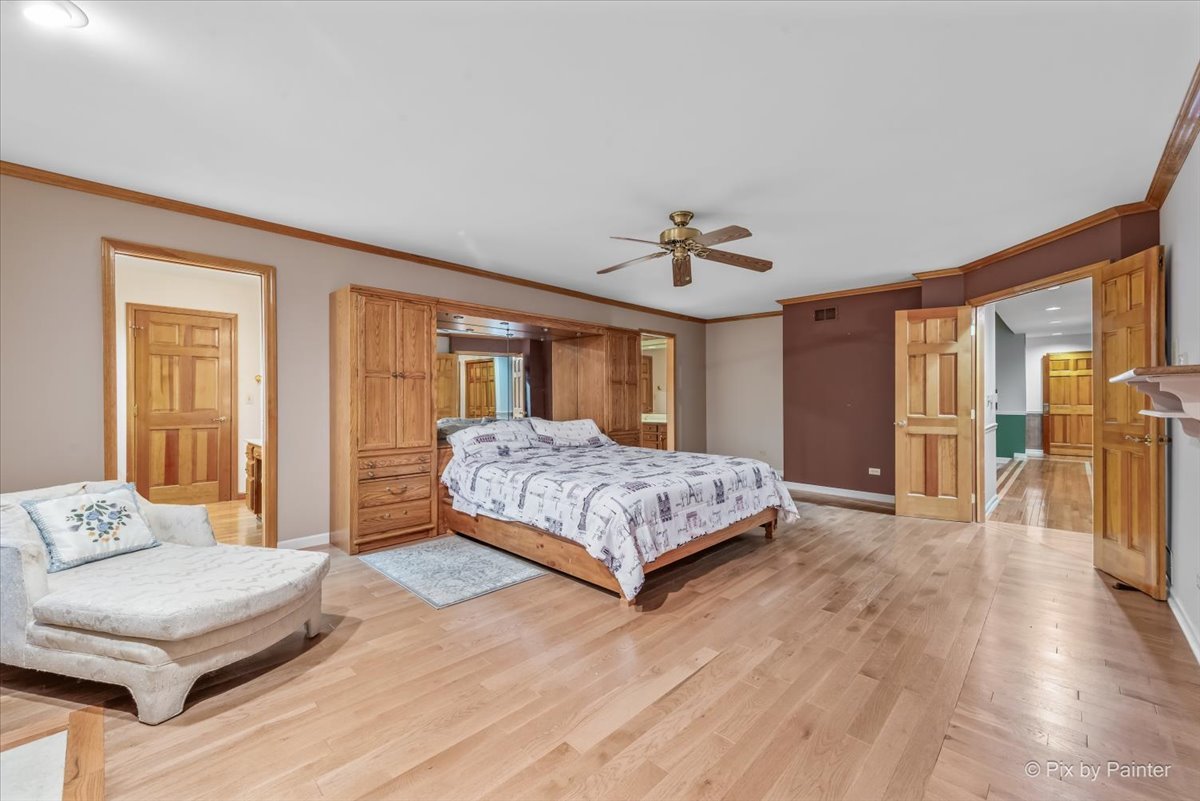 984 W Highland Avenue