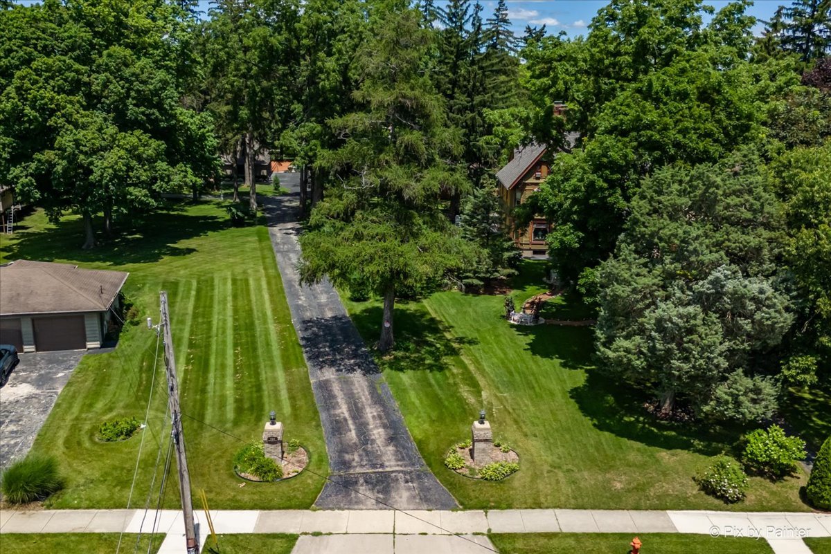 984 W Highland Avenue
