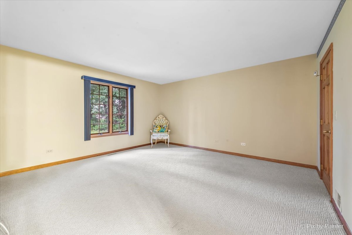 984 W Highland Avenue
