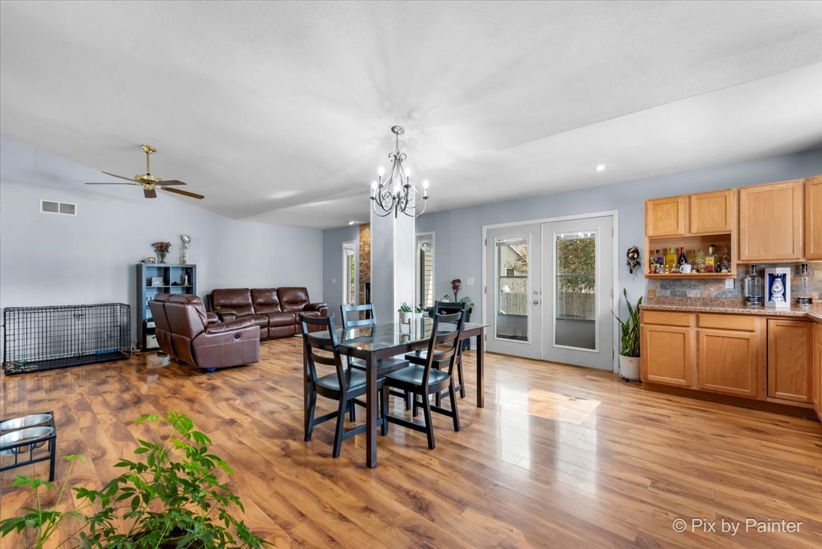724 Redwood Court
