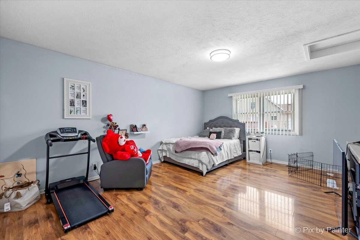 724 Redwood Court