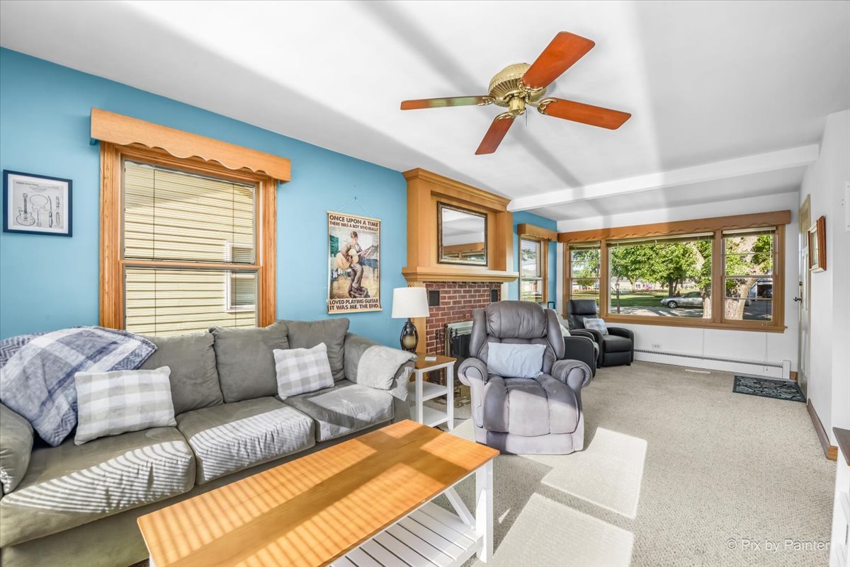 105 Carpenter Boulevard