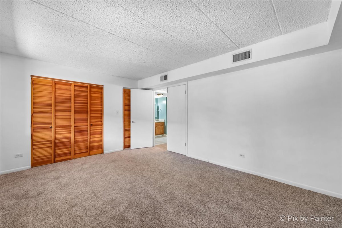 435 Cavalier Court Unit: 305