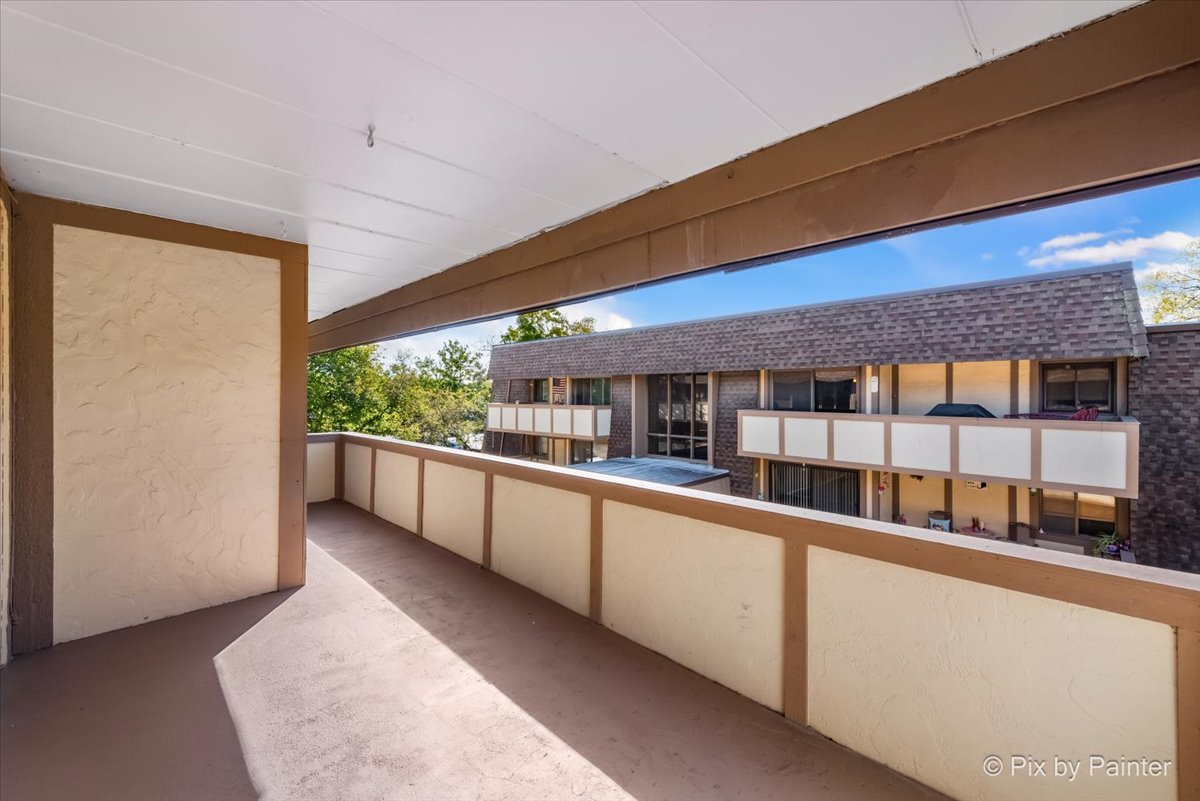 435 Cavalier Court Unit: 305