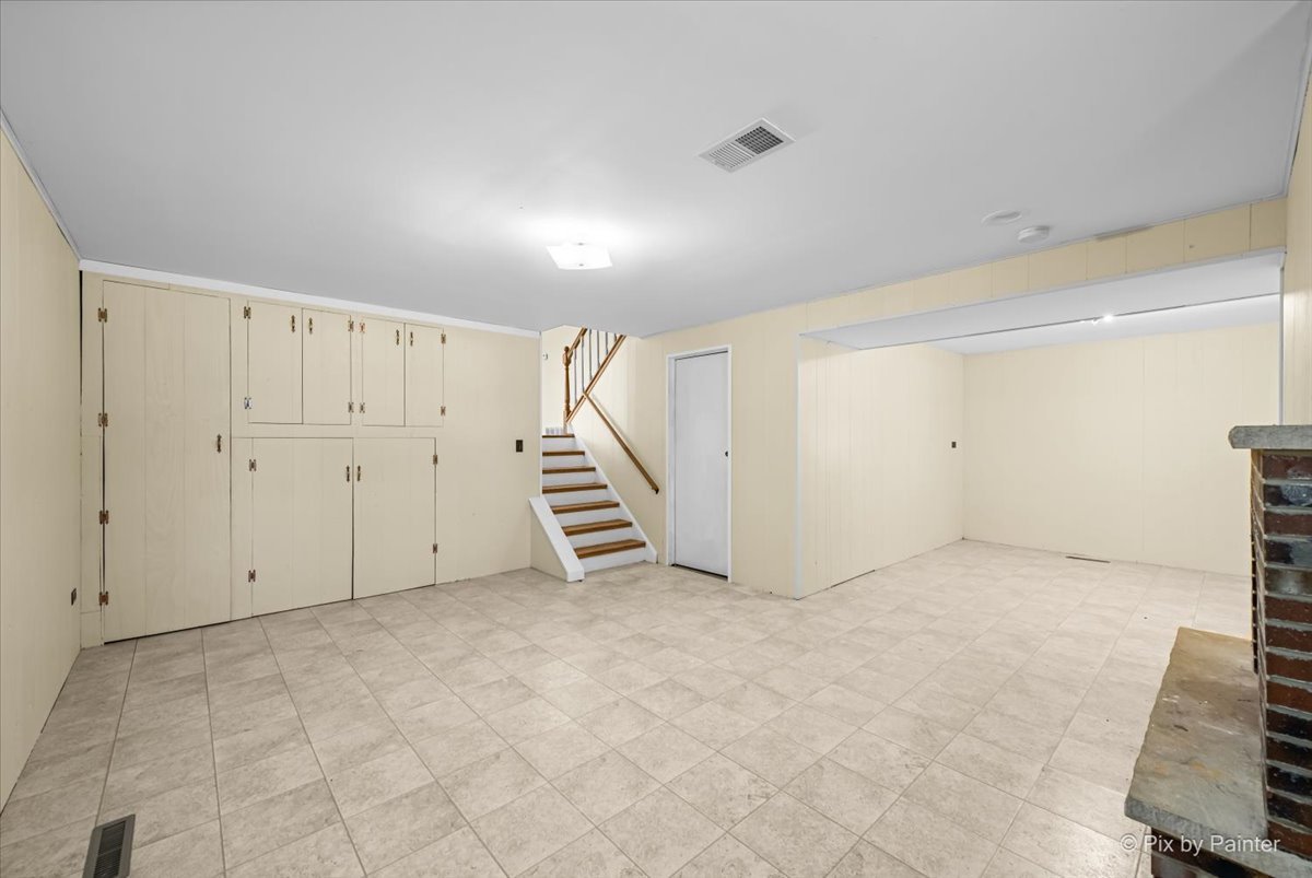 1560 Sheffield Drive