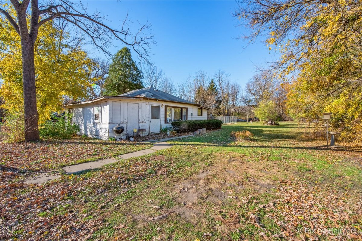 3004 Grove Lane