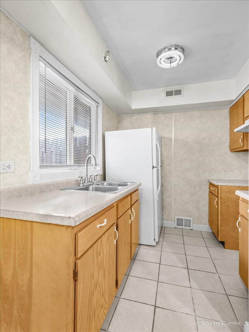 6129 Kit Carson Drive Unit: 6129