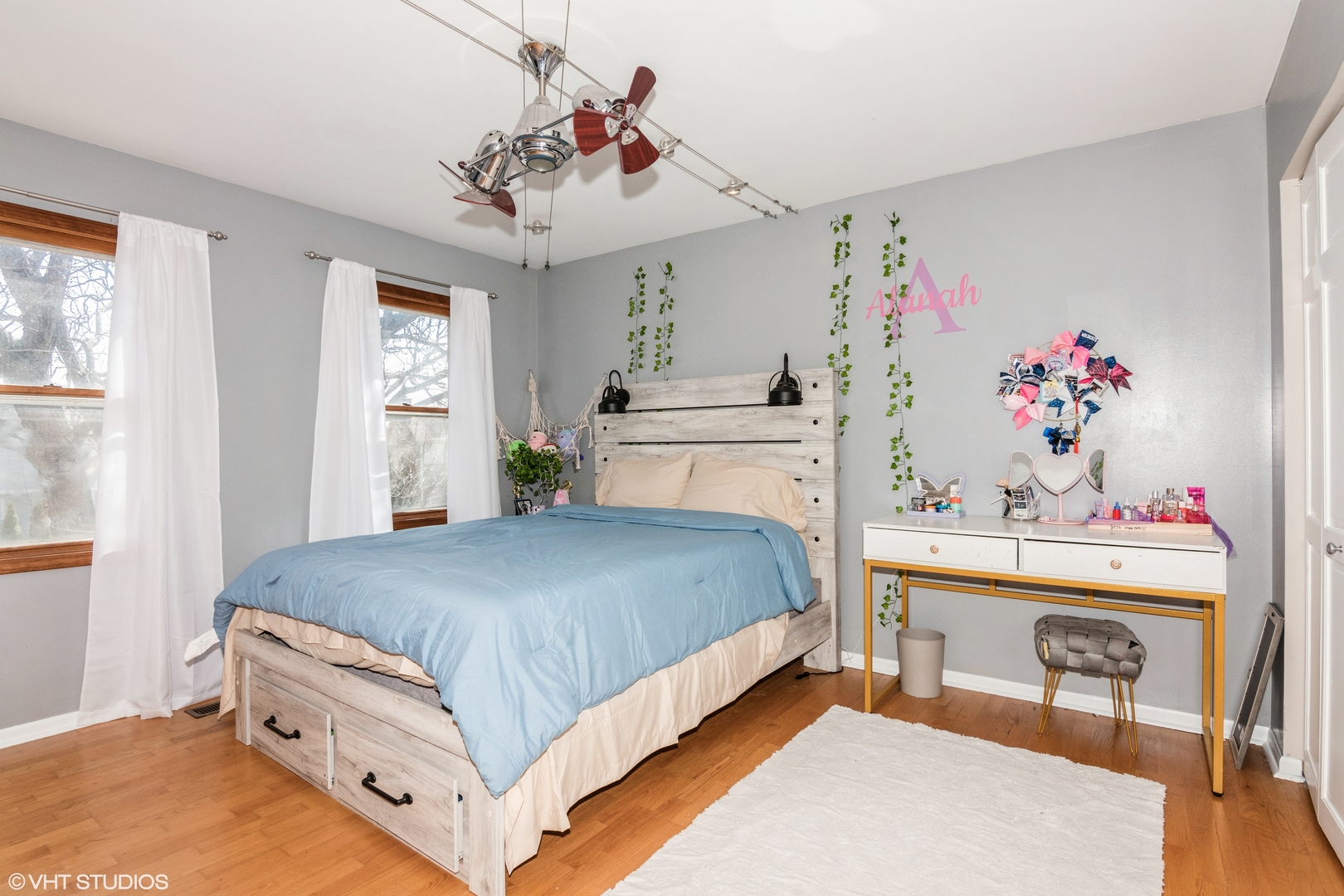 3209 Charlemagne Lane