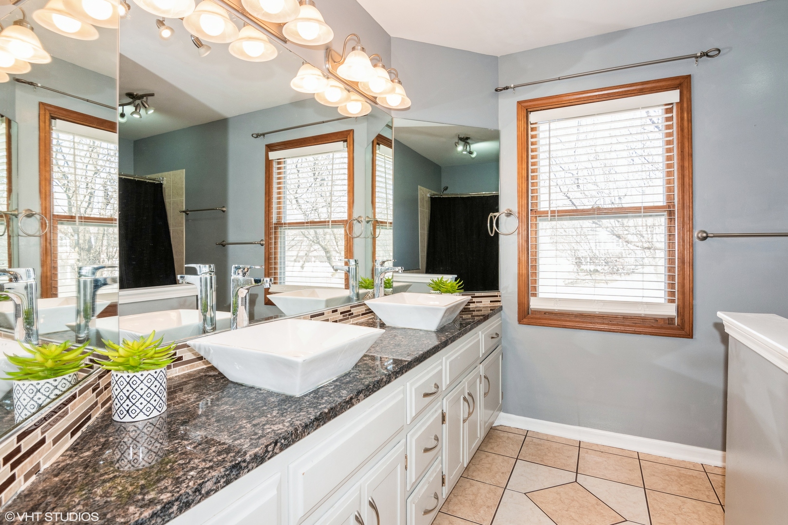 3209 Charlemagne Lane