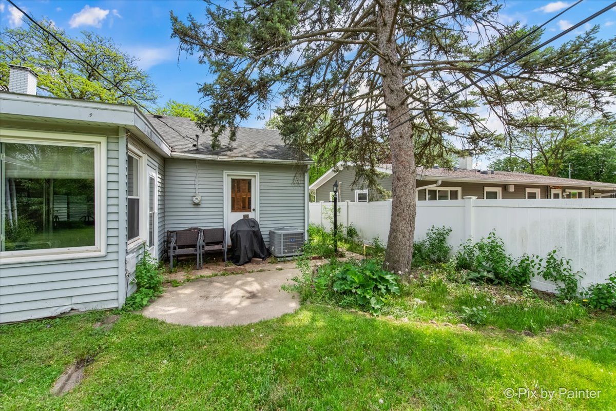 706 Parkside Circle