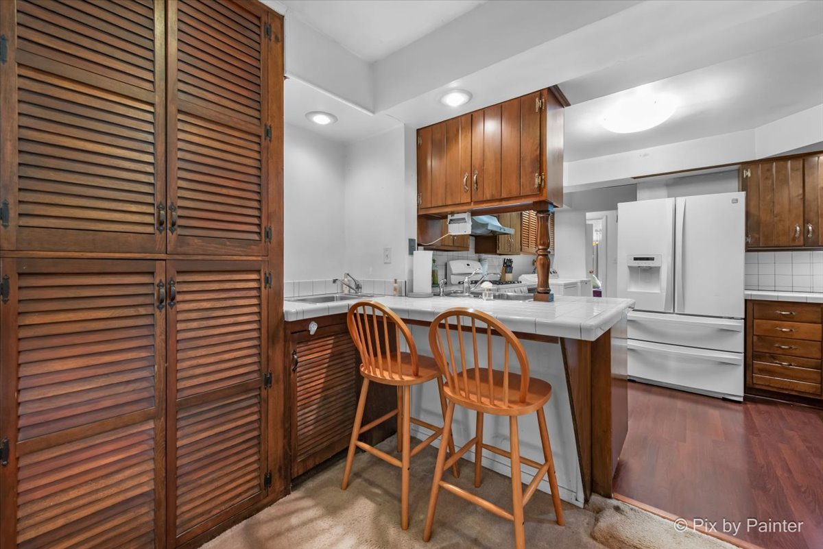 706 Parkside Circle