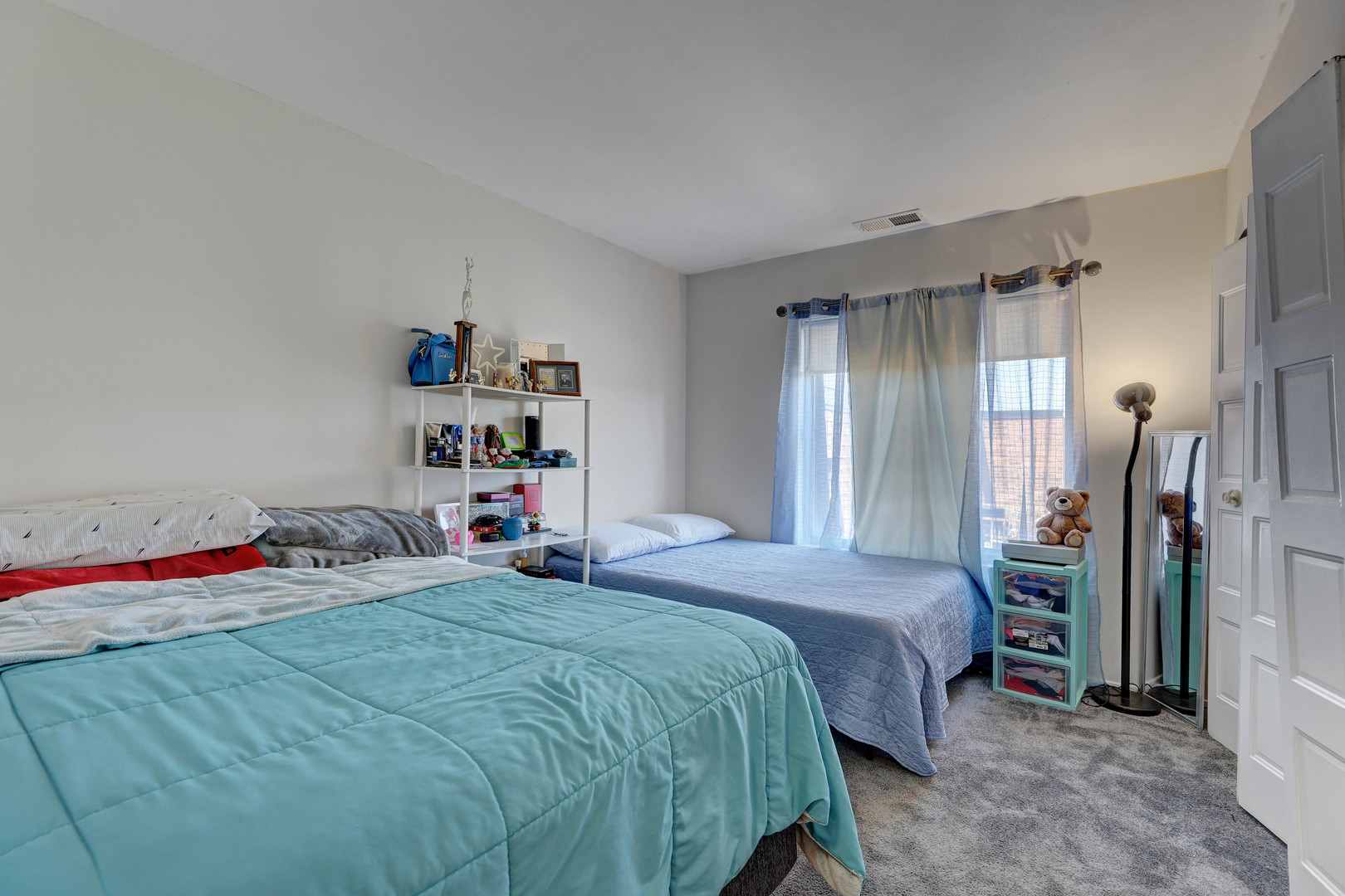 719 N Killarney Court Unit: 2B