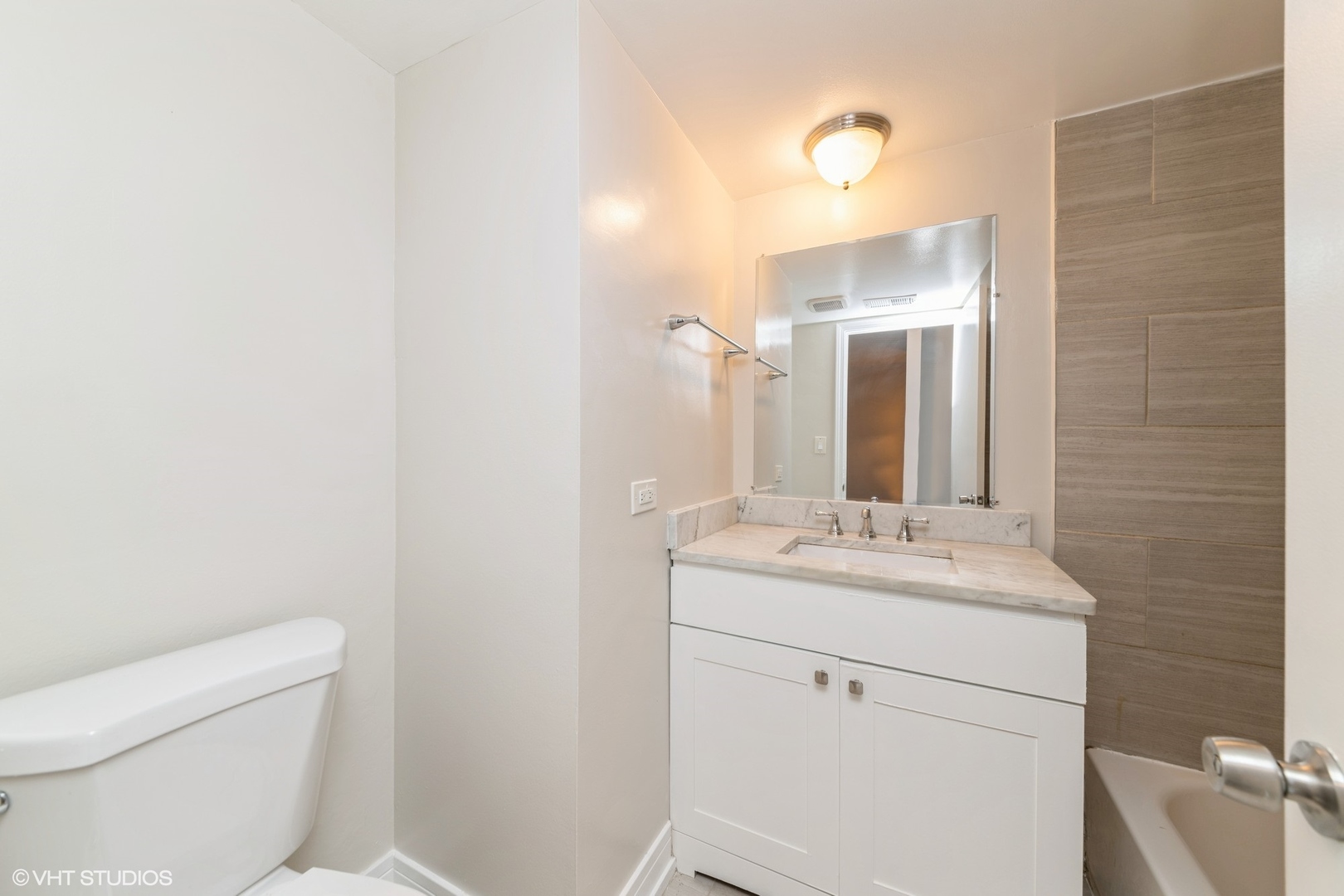 1841 SESSIONS WALK Drive Unit: 1841