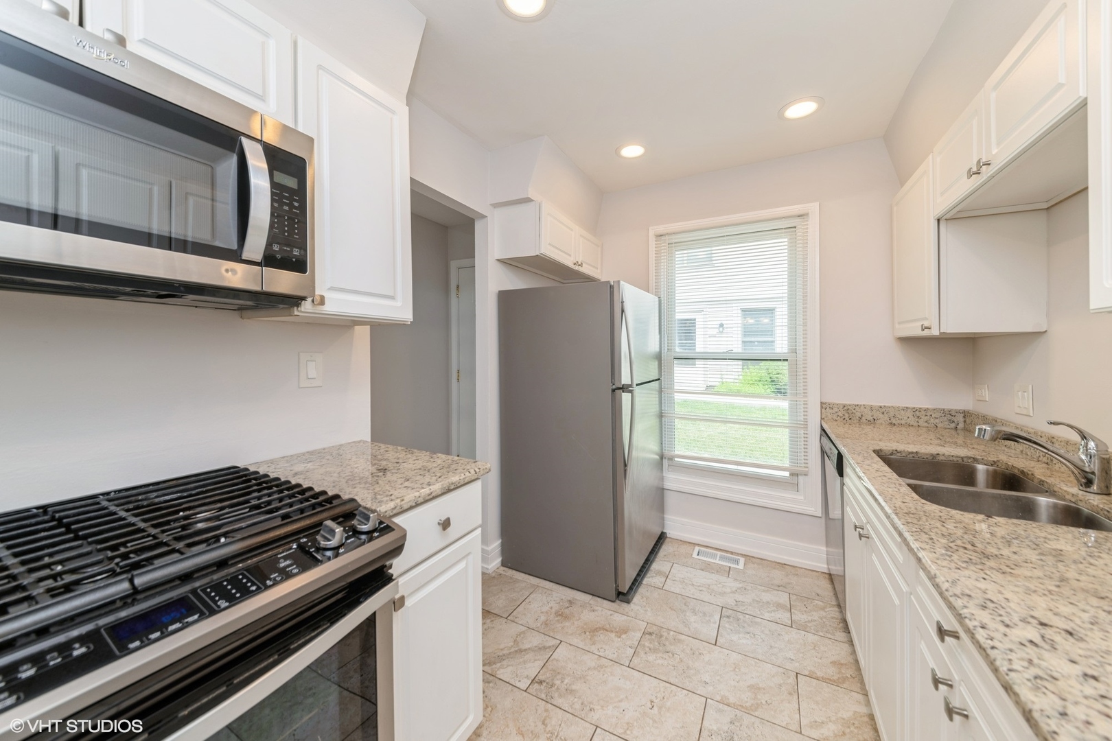 1841 SESSIONS WALK Drive Unit: 1841