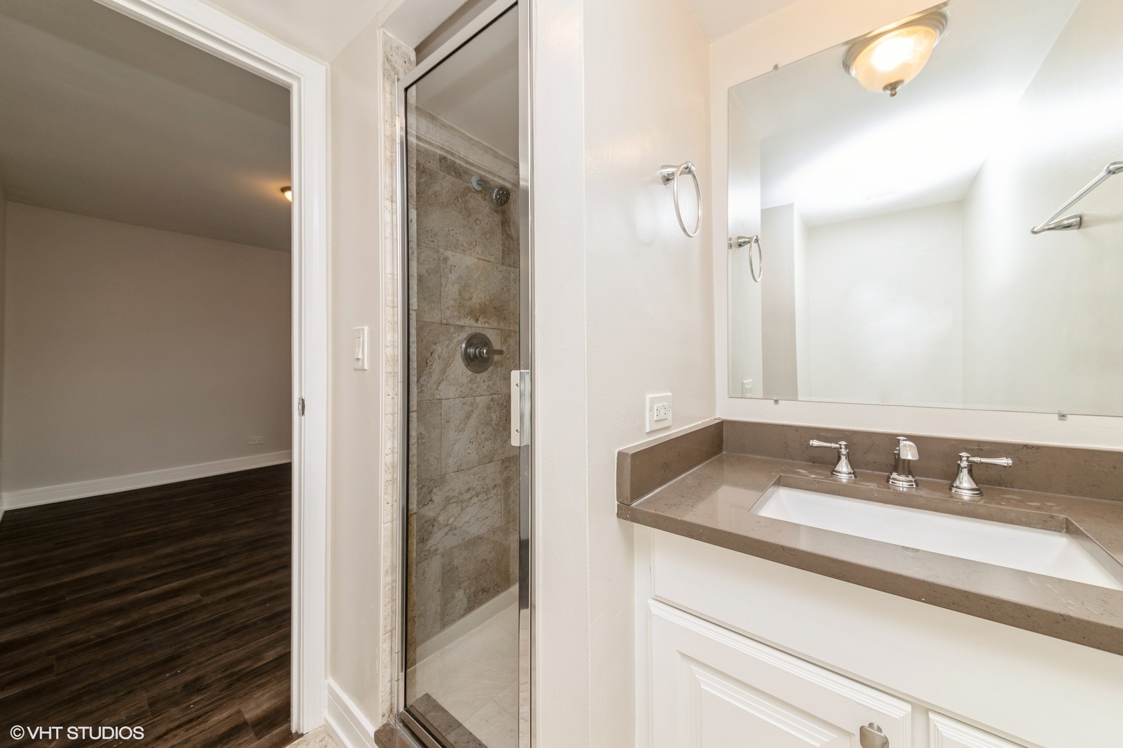 1841 SESSIONS WALK Drive Unit: 1841