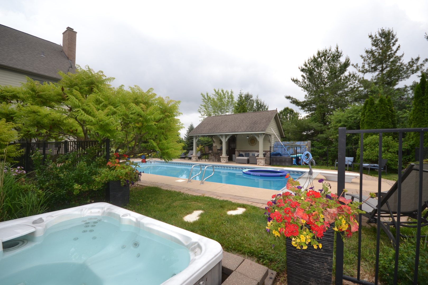 15N502 Prairie Hill Circle