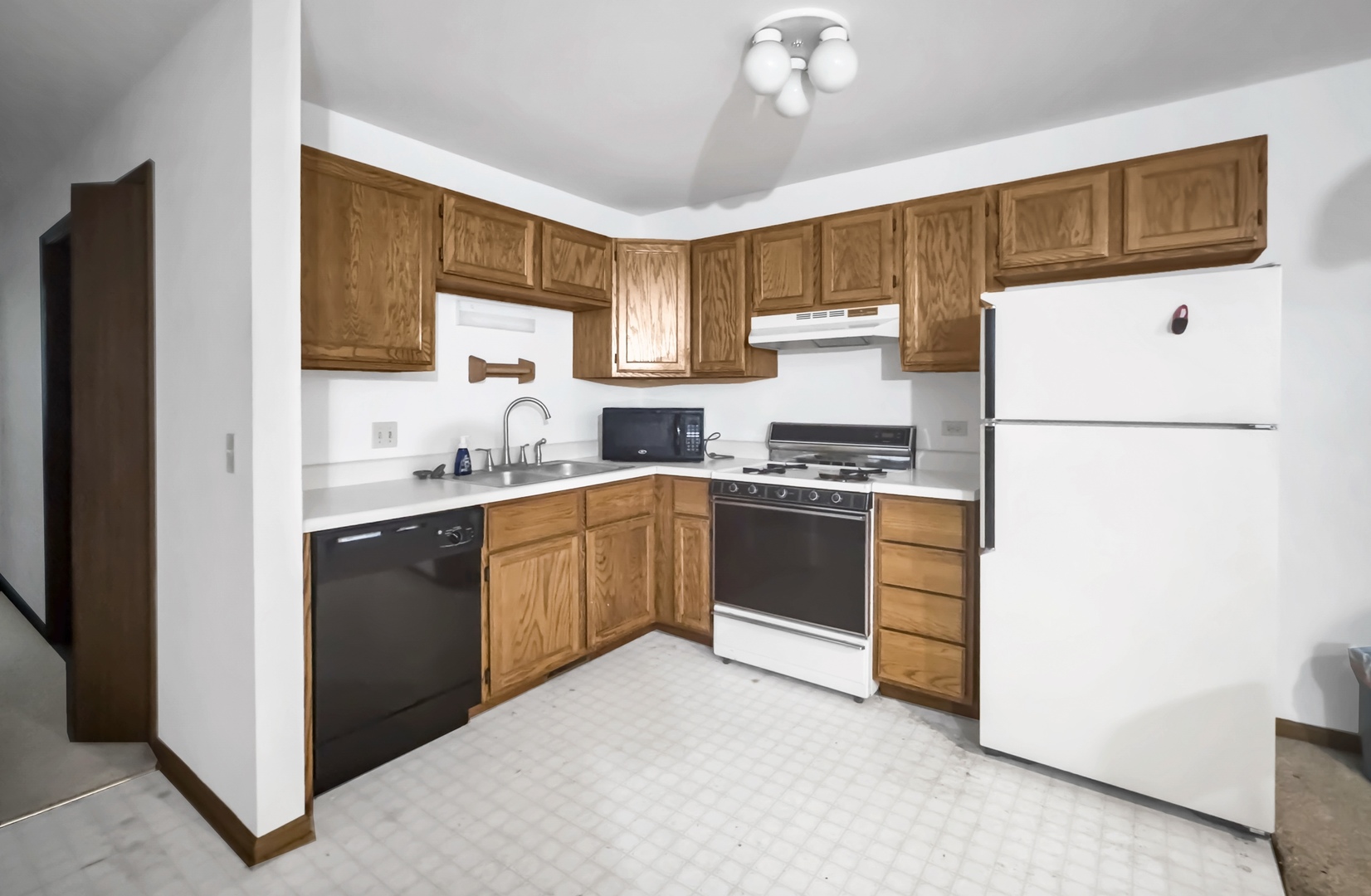 565 Dean Drive Unit: I