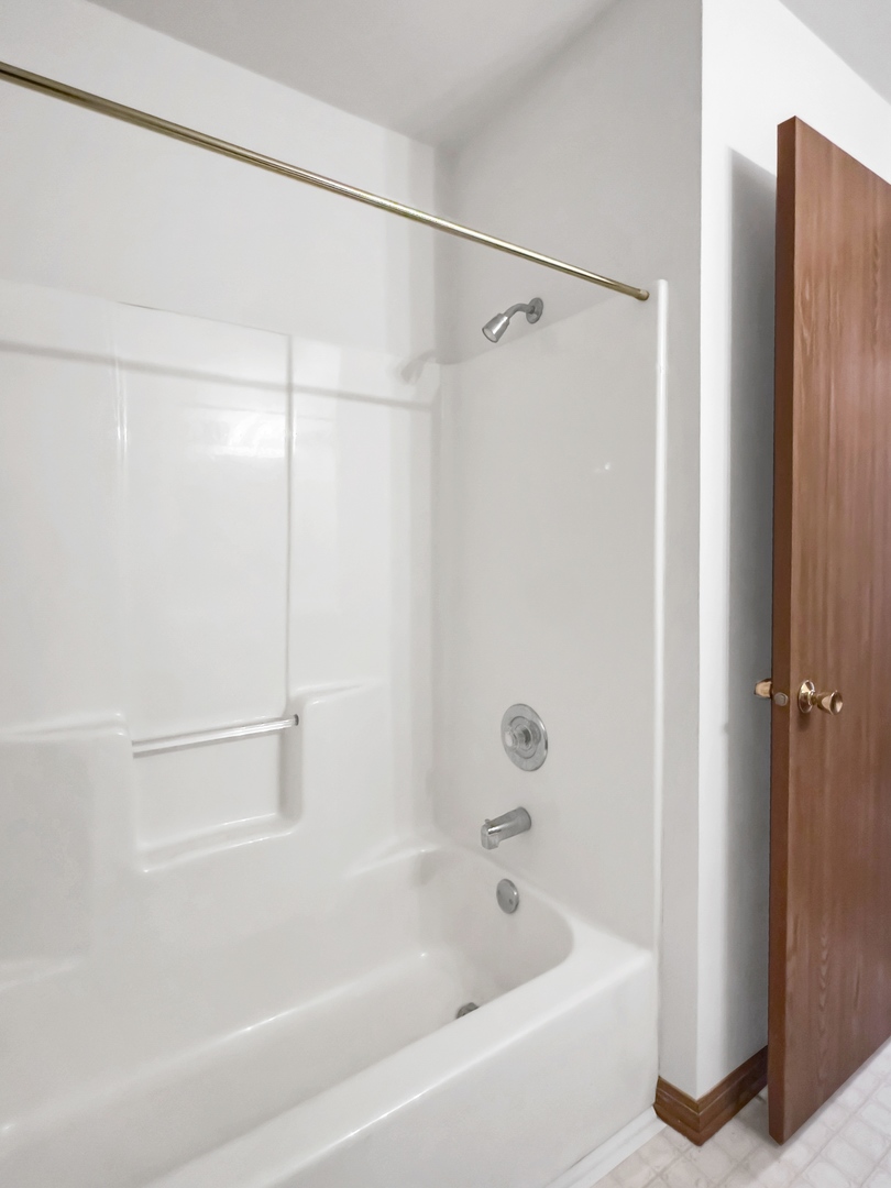 565 Dean Drive Unit: I