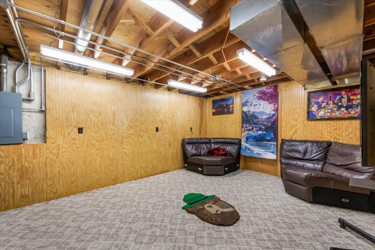 1834 Fischer Road