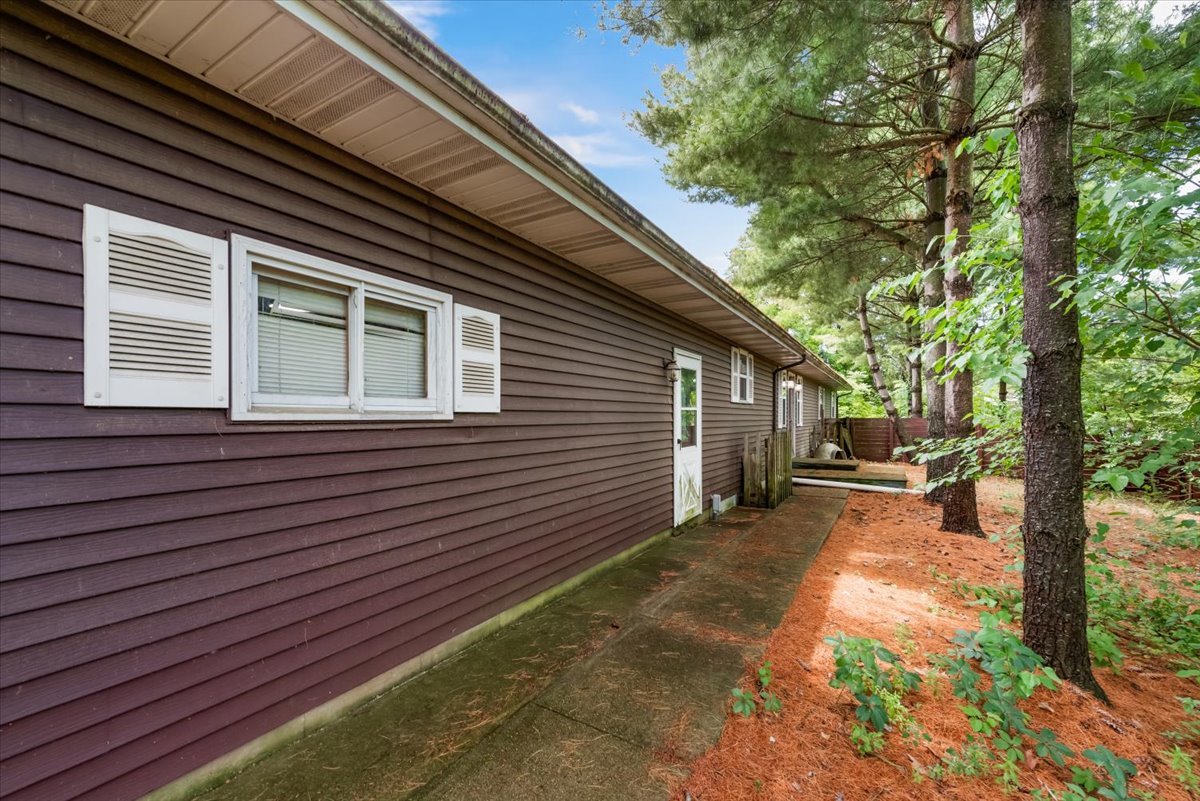 1834 Fischer Road