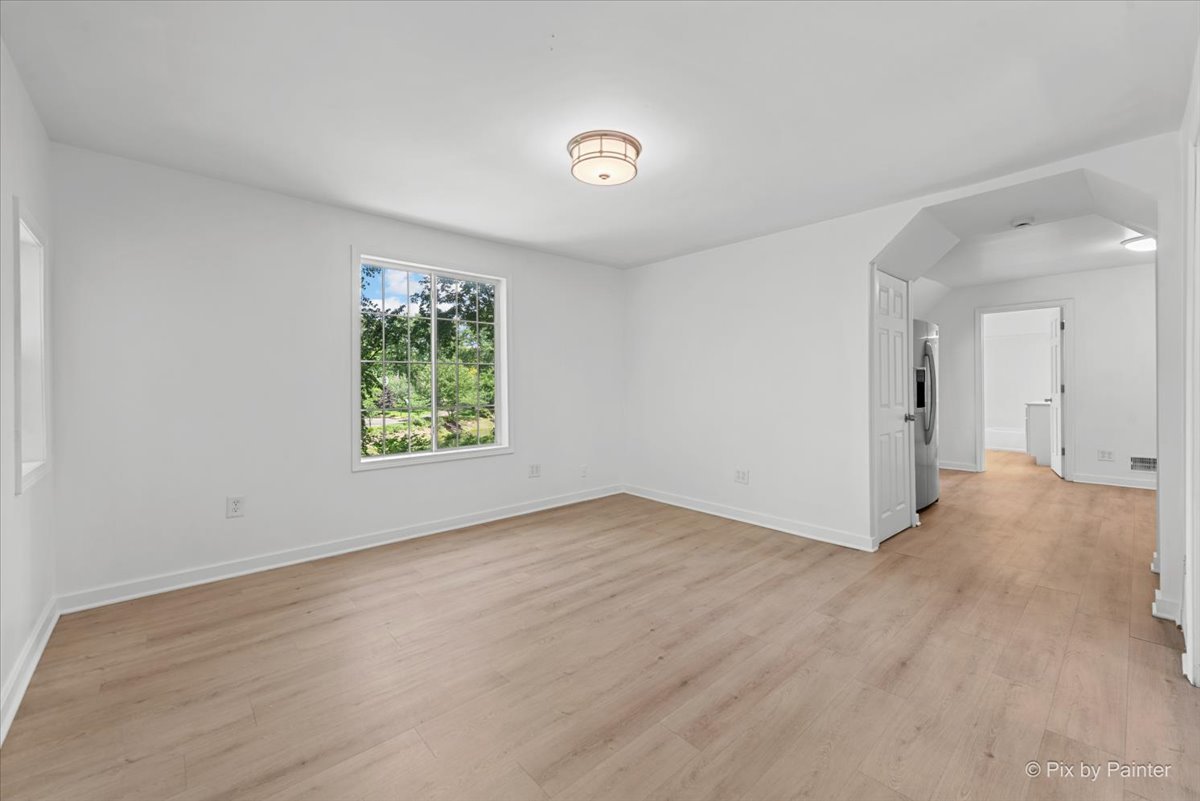 767 DIXON Avenue