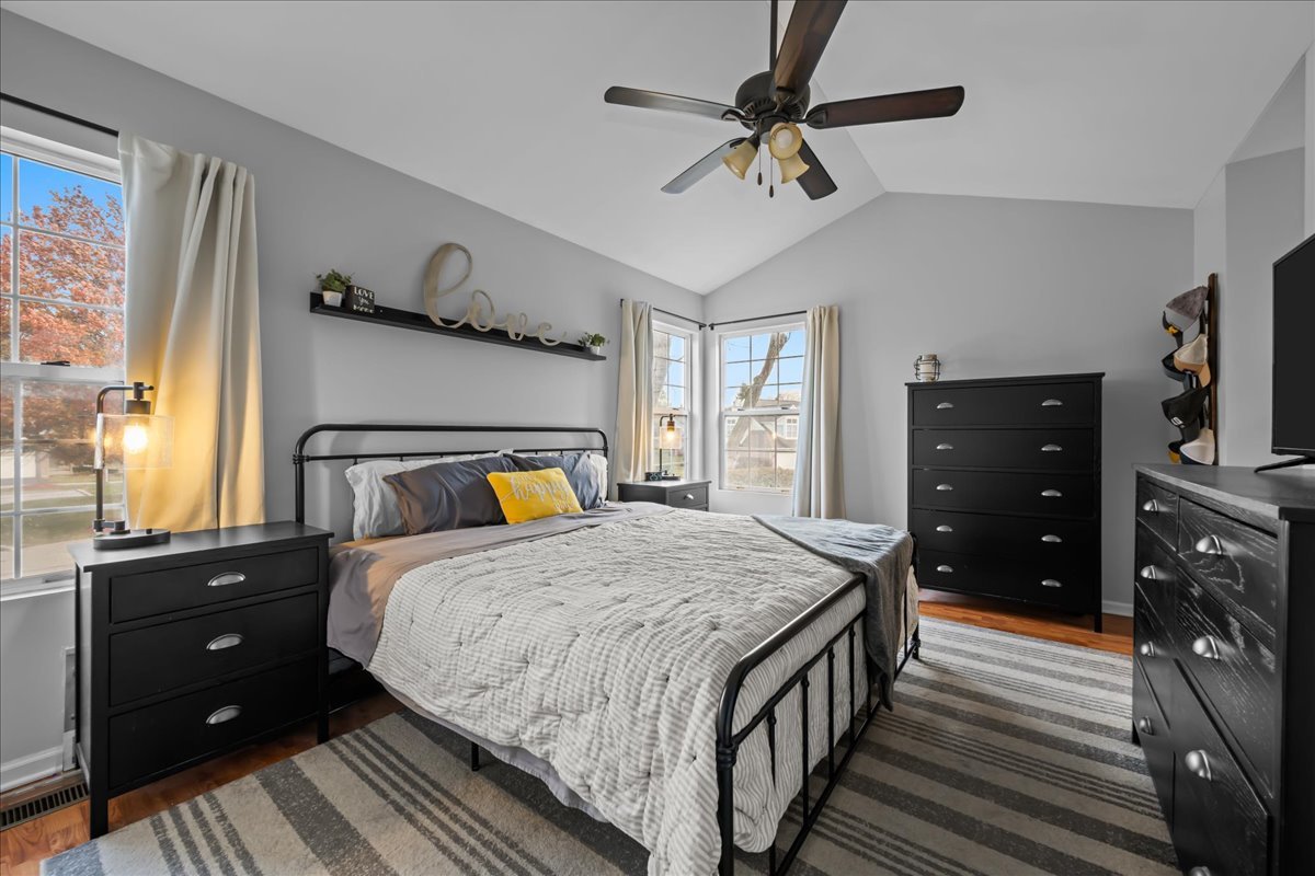 8 Ione Drive Unit: C