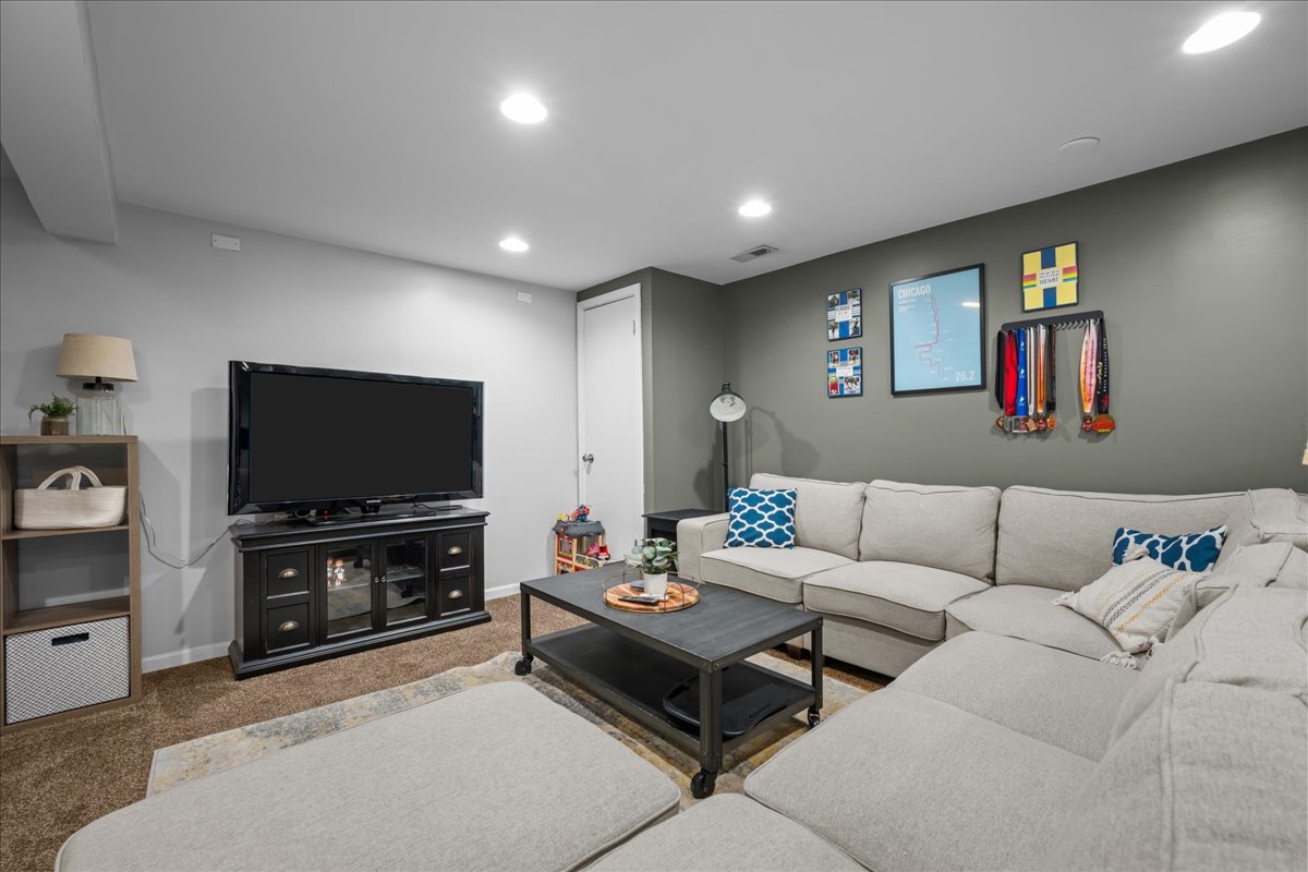 8 Ione Drive Unit: C