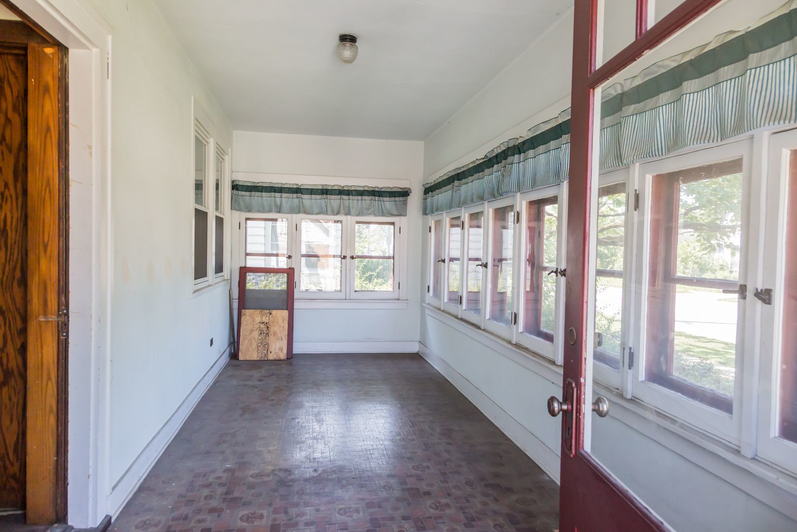 523 N LIBERTY Street