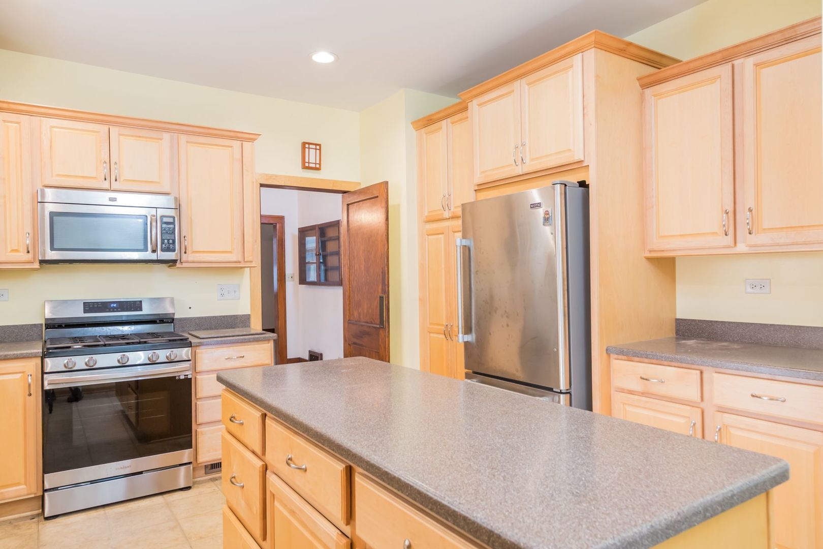 523 N LIBERTY Street