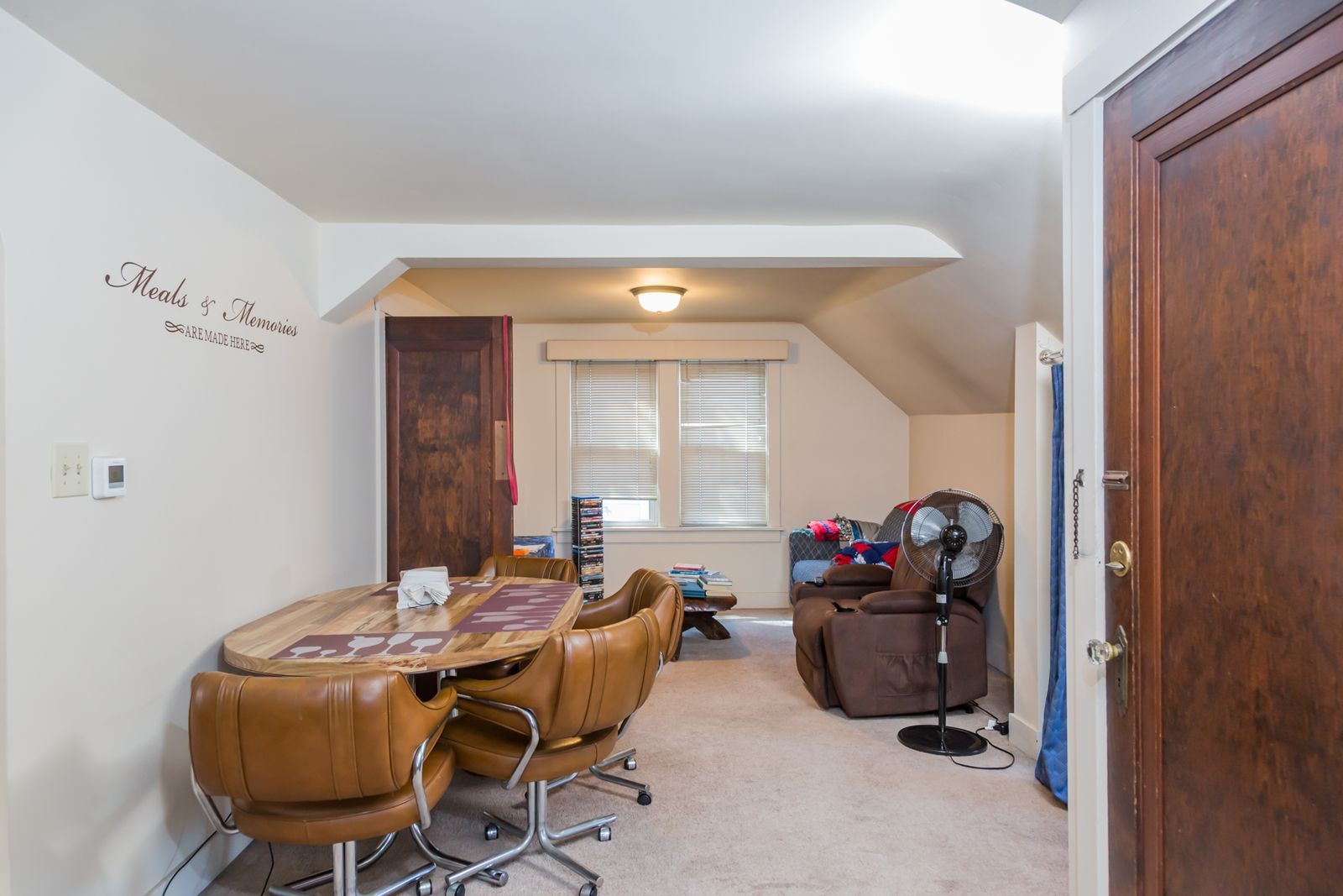 523 N LIBERTY Street