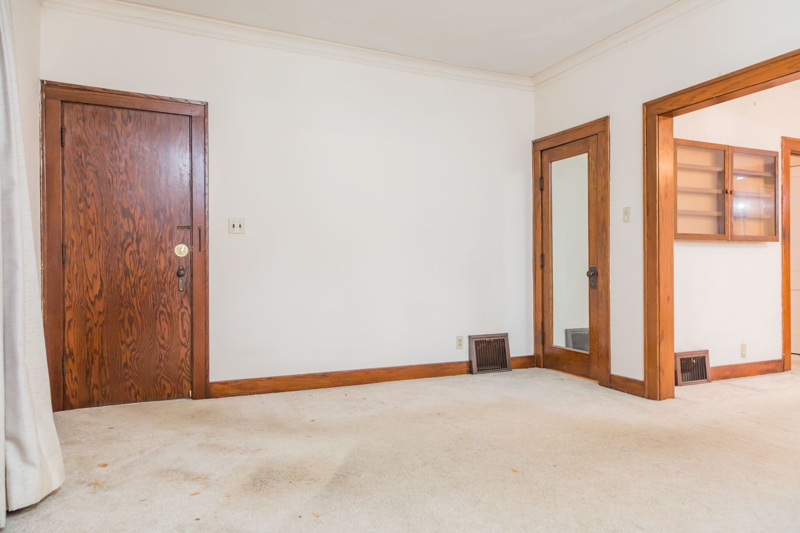 523 N LIBERTY Street