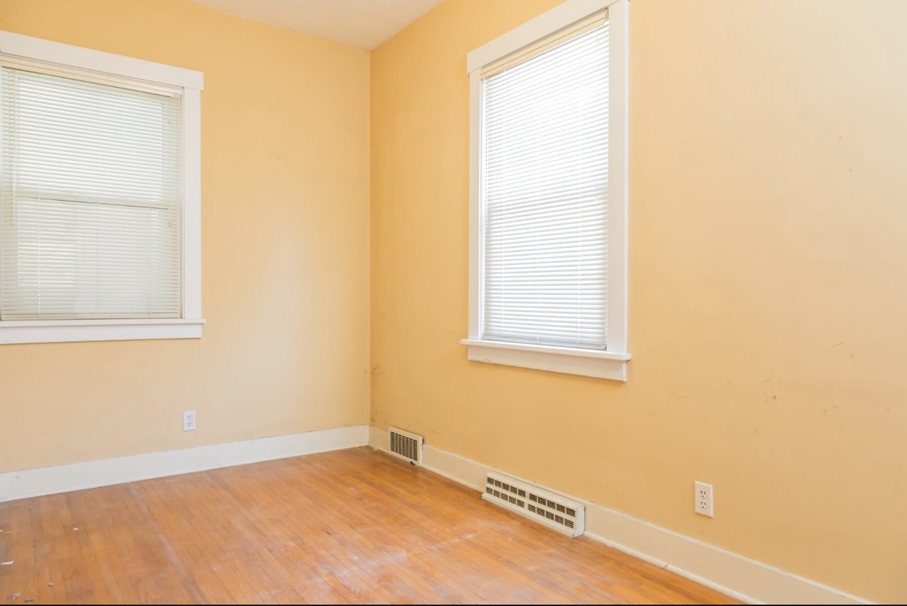 523 N LIBERTY Street