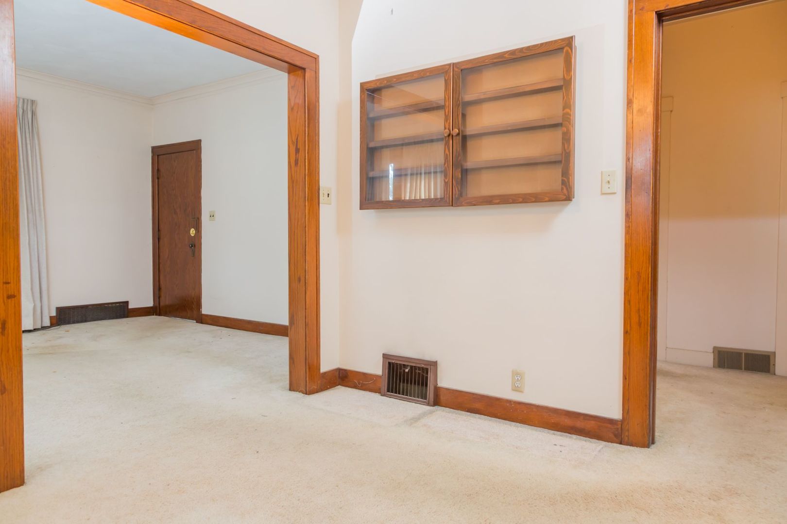 523 N LIBERTY Street