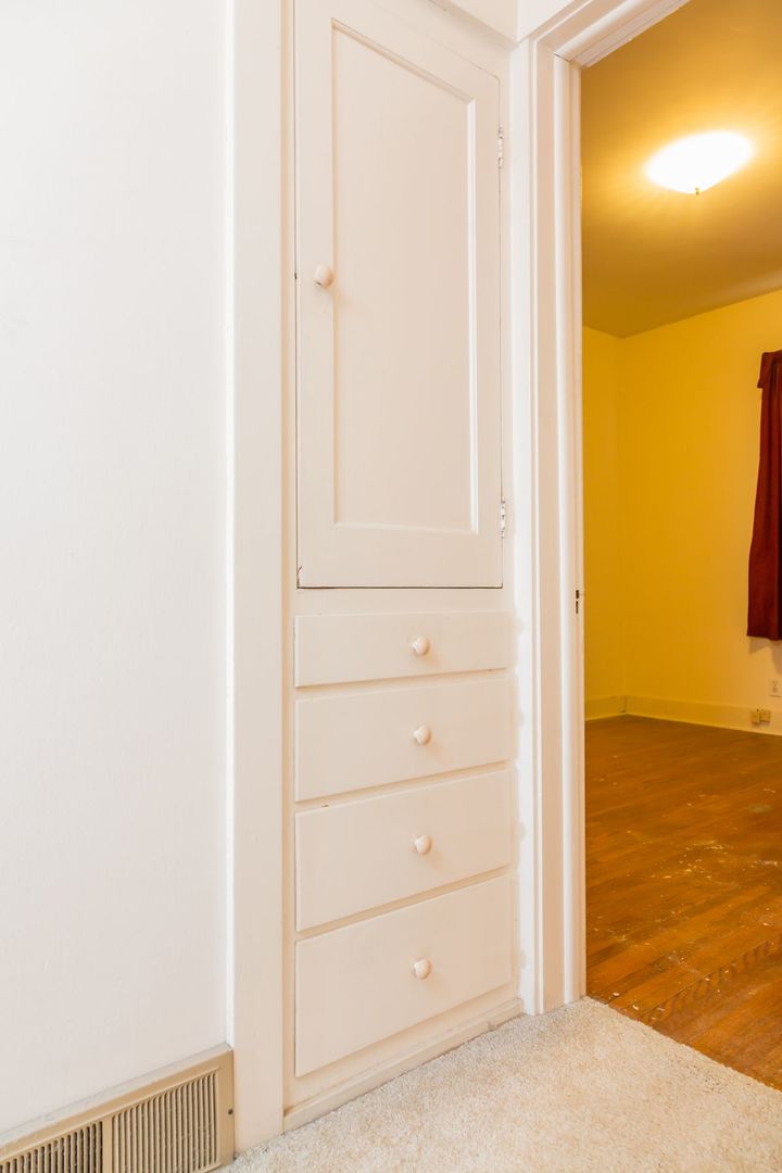 523 N LIBERTY Street