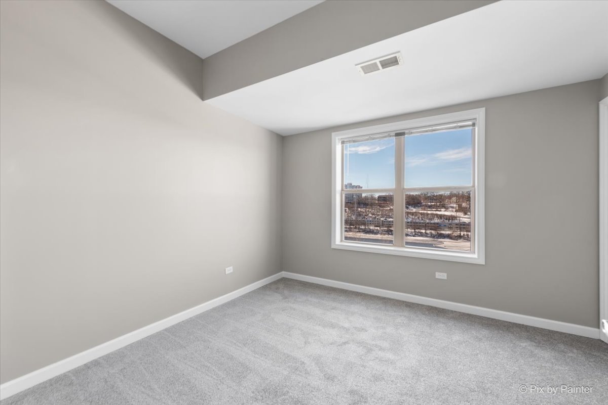 50 S Grove Avenue Unit: 514