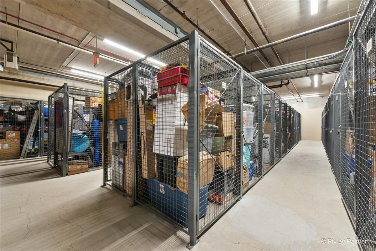 50 S Grove Avenue Unit: 514