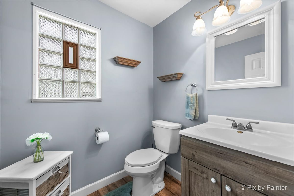 108 Ascot Lane