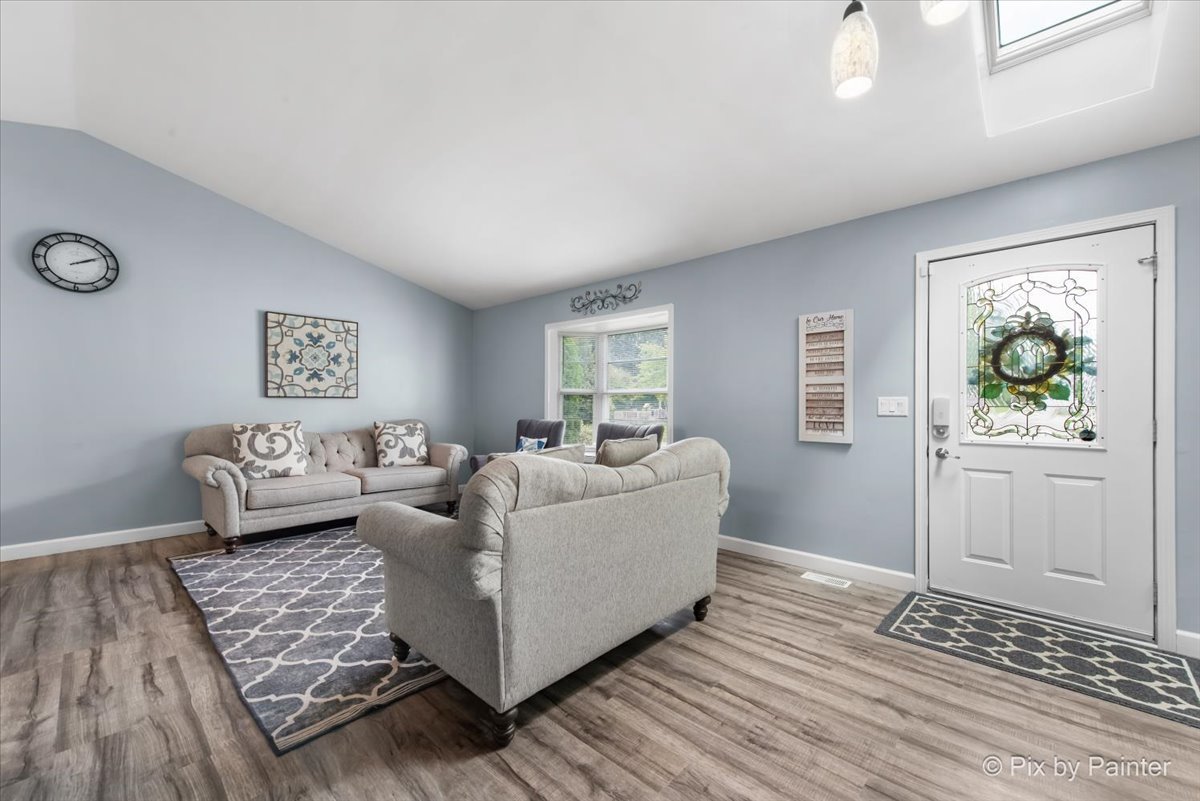 108 Ascot Lane